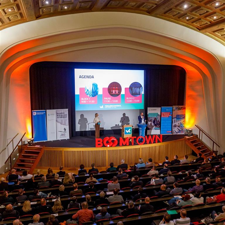 „Ganz großes Kino“ für öffentliche Aufträge